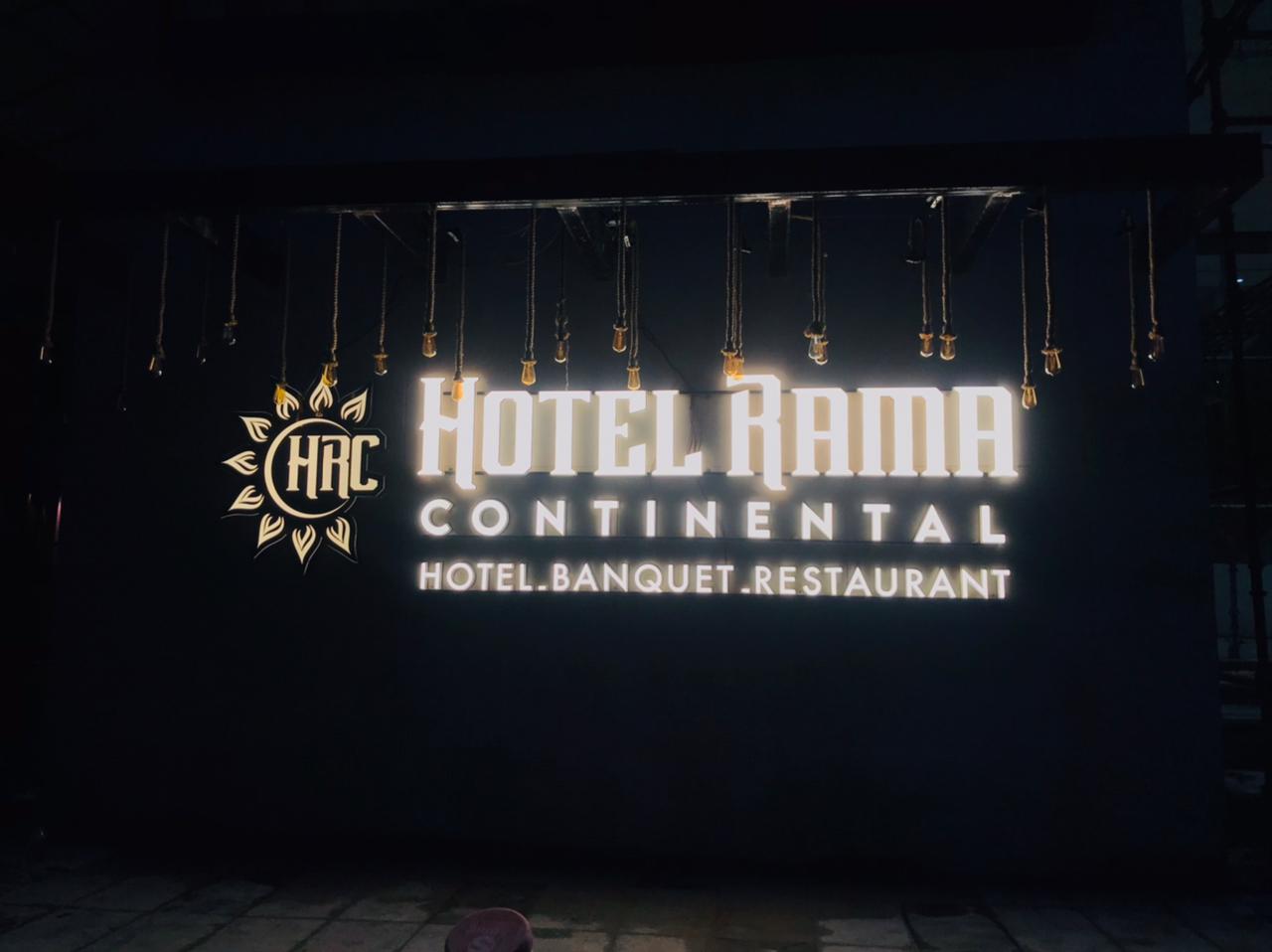 Vinyl graphics and brand wraps